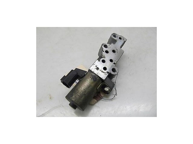 2004-2005 NISSAN 350Z ROADSTER OEM RIGHT FRONT VARIABLE TIMING SOLENOID VALVE
