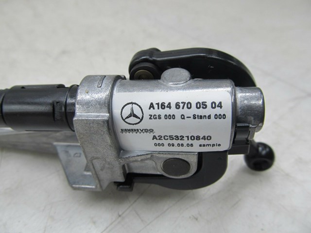 2007-2012 MERCEDES GL450 X164 OEM LEFT REAR QUARTER WINDOW GLASS MOTOR ACTUATOR