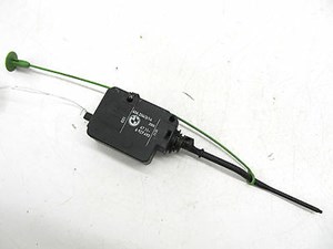 2004-2006 BMW X3 E83 OEM GAS FUEL TANK DOOR FLAPPER RELEASE ACTUATOR 