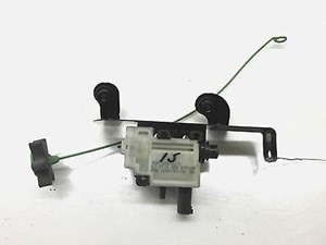 2006-2007 BMW 530I E60 OEM GAS FUEL TANK DOOR LOCK RELEASE ACTUATOR FILLER FLAP