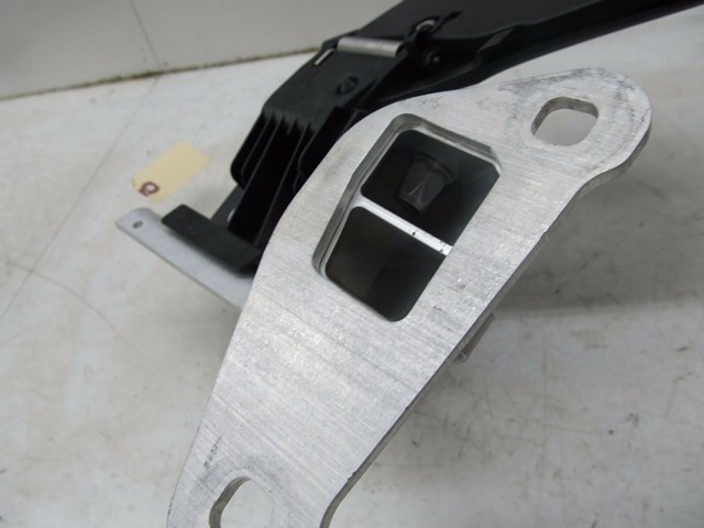2013-2015 PORSCHE BOXSTER 981 OEM RIGHT REAR SOFT TOP FLAP ACTUATOR BRACKET