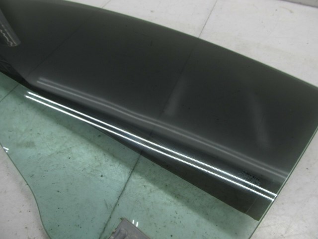 2006-2013 VOLVO C70 T5 OEM CONVERTIBLE LEFT FRONT DRIVER  DOOR WINDOW GLASS