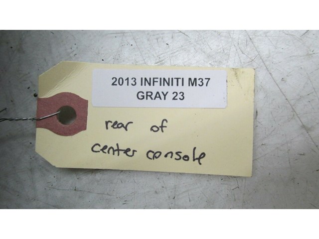 2011-2018 INFINITI M37 Q70 OEM CENTER CONSOLE REAR FACING AIR VENTS COMPARTMENT