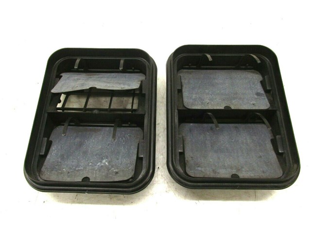 2011-2018 INFINITI M37 Q70 OEM LEFT REAR QUARTER PANEL PRESSURE VENTS 