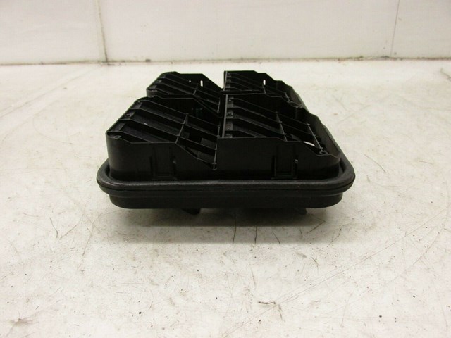 2011-2018 INFINITI M37 Q70 OEM LEFT REAR QUARTER PANEL PRESSURE VENTS 