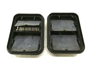 2011-2018 INFINITI M37 Q70 OEM LEFT REAR QUARTER PANEL PRESSURE VENTS 