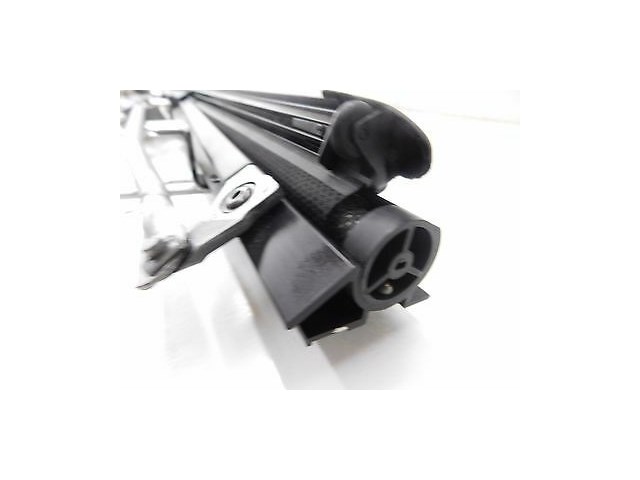 2004-2008 MASERATI QUATTROPORTE M139 OEM REAR GLASS SUNSHADE COVER W/ MOTOR