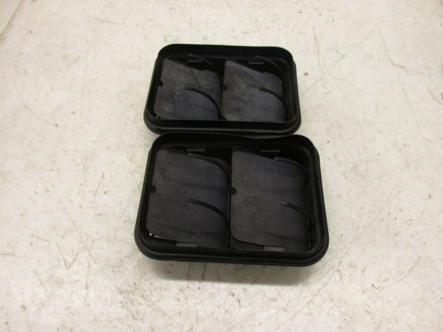 2011-2018 INFINITI M37 Q70 OEM RIGHT REAR QUARTER PANEL PRESSURE VENTS 