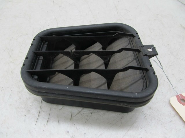 2005-2008 AUDI A6 C6 OEM LEFT REAR PRESSURE AIR VENT 