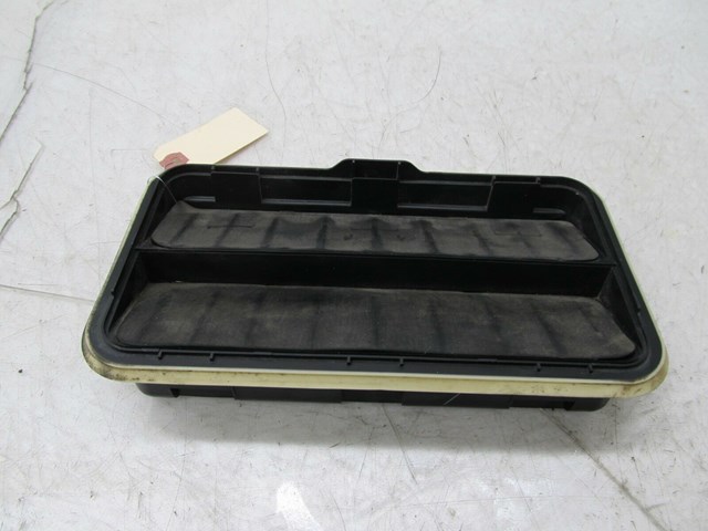  2004-2009 LEXUS RX350 RX330 OEM LEFT REAR TRUNK PRESSURE AIR VENT GUIDE 