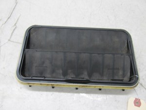  2004-2009 LEXUS RX350 RX330 OEM LEFT REAR TRUNK PRESSURE AIR VENT GUIDE 