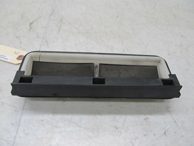 2004-2011 SAAB 9-3 OEM RIGHT REAR TRUNK AIR VENT SMOG GUIDE