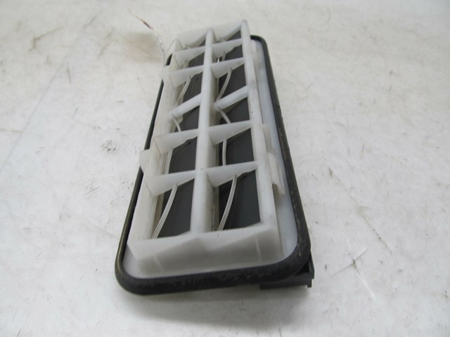 2004-2011 SAAB 9-3 OEM RIGHT REAR TRUNK AIR VENT SMOG GUIDE