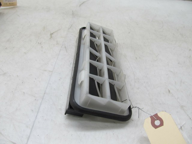 2004-2011 SAAB 9-3 OEM RIGHT REAR TRUNK AIR VENT SMOG GUIDE