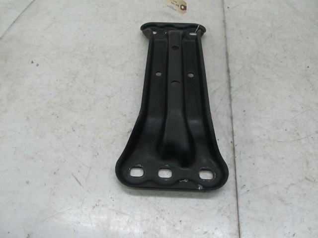  2003-2006 MERCEDES E500 W211 OEM FRONT TRANSMISSION MOUNTING BRACKET