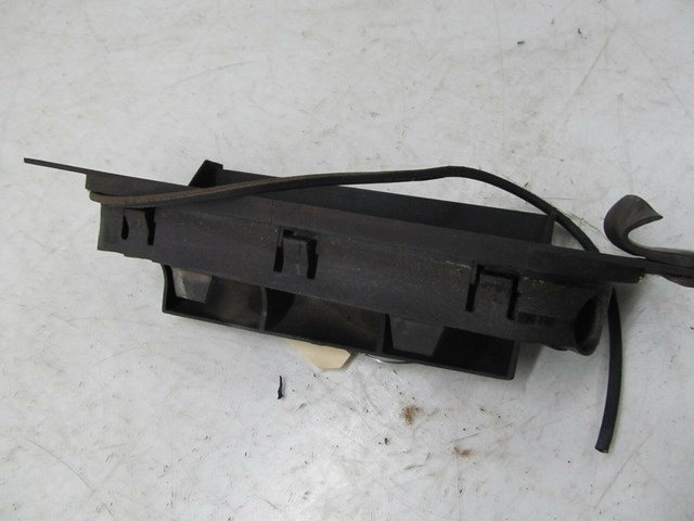 1985-1991 BMW 325i CABRIO E30 OEM LEFT REAR TRUNK PRESSURE AIR VENT DUCT