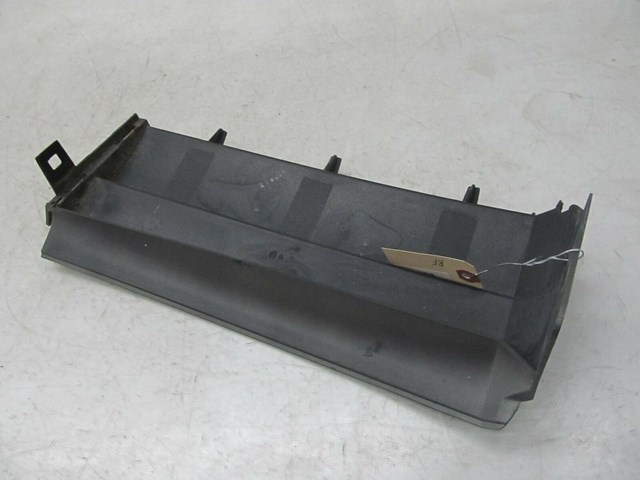2003-2006 RANGE ROVER HSE OEM RIGHT FRONT PASSENGERS SIDE WING VENT 