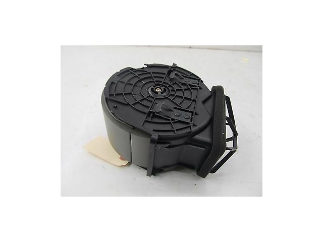 2003-2004 INFINITI G35 COUPE OEM RIGHT FRONT SIDE AC A/C HEATER AIR VENT