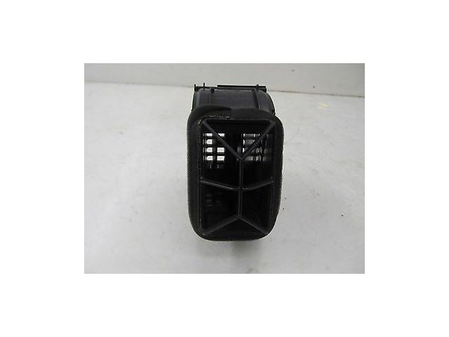 2003-2004 INFINITI G35 COUPE OEM RIGHT FRONT SIDE AC A/C HEATER AIR VENT