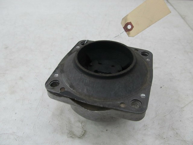 2007-2012 MERCEDES GL450 X164 OEM REAR TRANSMISSION MOUNT BRACKET 