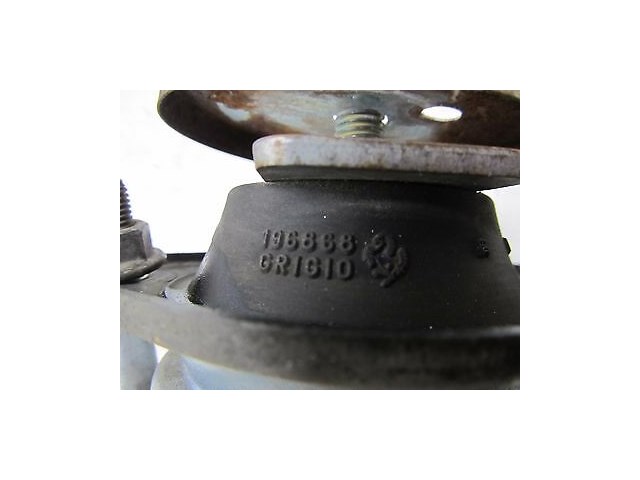 2004-2008 MASERATI QUATTROPORTE M139 OEM RIGHT REAR TRANSMISSION MOUNT BRACKET