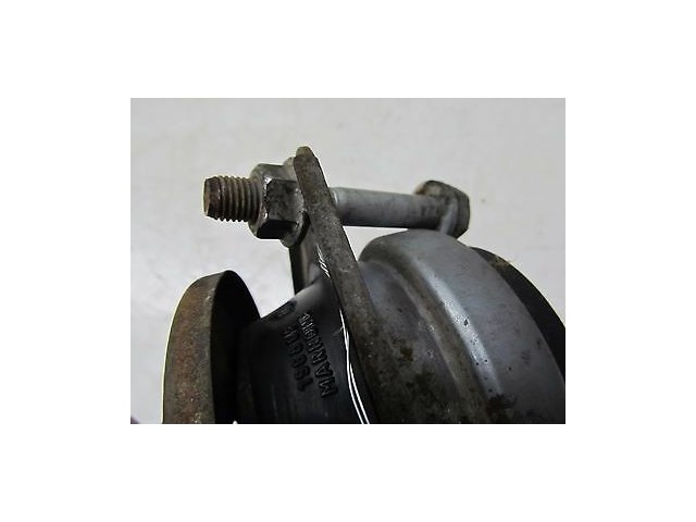 2004-2008 MASERATI QUATTROPORTE M139 OEM RIGHT REAR TRANSMISSION MOUNT BRACKET