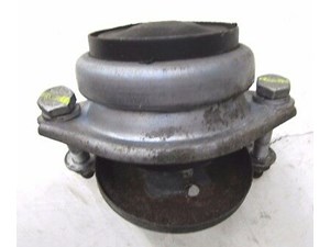 2004-2008 MASERATI QUATTROPORTE M139 OEM LEFT REAR TRANSMISSION MOUNT BRACKET