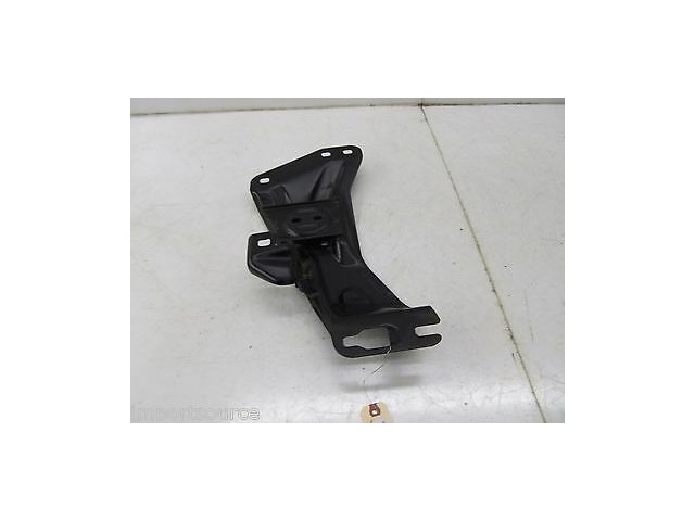 2001-2005 MERCEDES C240 W203 OEM TRANSMISSION MOUNT BRACKET 