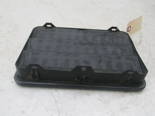 2002-2006 BMW M3 E46 OEM LEFT REAR TRUNK AIR VENT GUIDE BREATHER 