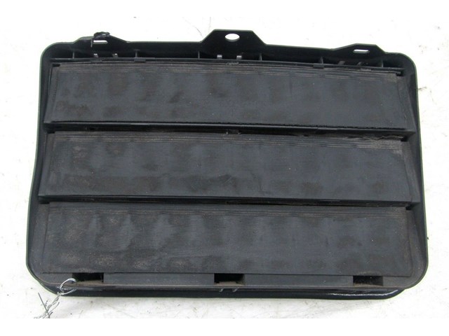 2002-2006 BMW M3 E46 OEM LEFT REAR TRUNK AIR VENT GUIDE BREATHER 