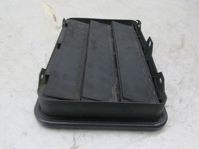 2002-2006 BMW M3 E46 OEM LEFT REAR TRUNK AIR VENT GUIDE BREATHER 