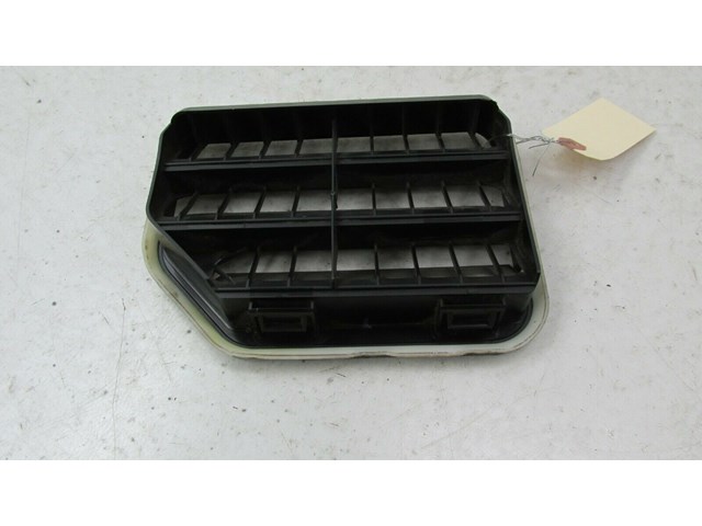 2013-2018 FORD FOCUS ST OEM LEFT REAR QUARTER PANEL PRESSURE AIR VENT  