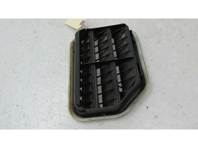 2013-2018 FORD FOCUS ST OEM LEFT REAR QUARTER PANEL PRESSURE AIR VENT  