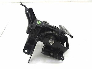 2012-2015 TOYOTA PRIUS C OEM TRANSMISSION MOUNT BRACKET