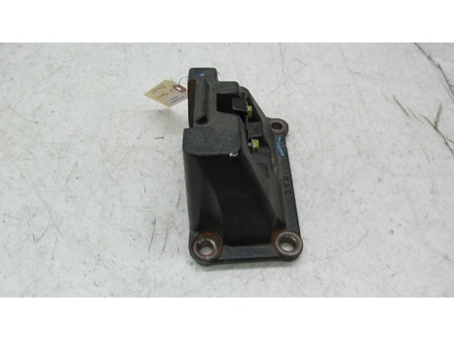  2014-2016 KIA CADENZA OEM LEFT FRONT TRANSMISSION MOUNT BRACKET 