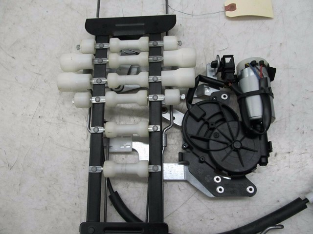 2004-2008 AUDI A8L W12 OEM RIGHT FRONT PASSENGER SIDE UPPER SEAT LUMBAR