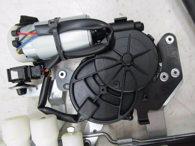 2004-2008 AUDI A8L W12 OEM RIGHT FRONT PASSENGER SIDE UPPER SEAT LUMBAR