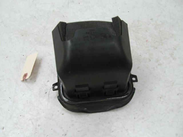2009-2012 AUDI Q5 8R OEM LEFT REAR QUARTER PANEL PRESSURE VENT 