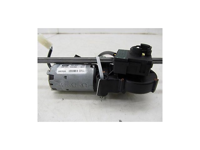 2004-2008 MASERATI QUATTROPORTE M139 OEM LEFT FRONT SEAT RECLINE MOTOR W/ ROD