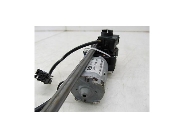 2004-2008 MASERATI QUATTROPORTE M139 OEM LEFT FRONT SEAT RECLINE MOTOR W/ ROD