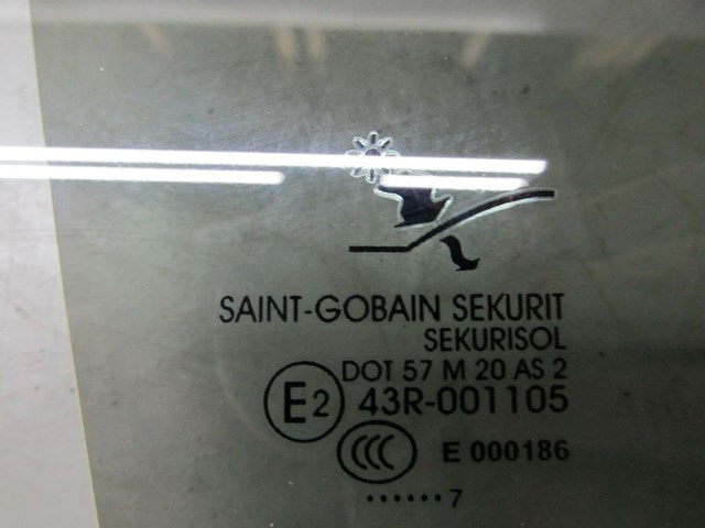 2005-2009 SAAB 9-5 OEM RIGHT REAR PASSENGER SIDE DOOR WINDOW GLASS