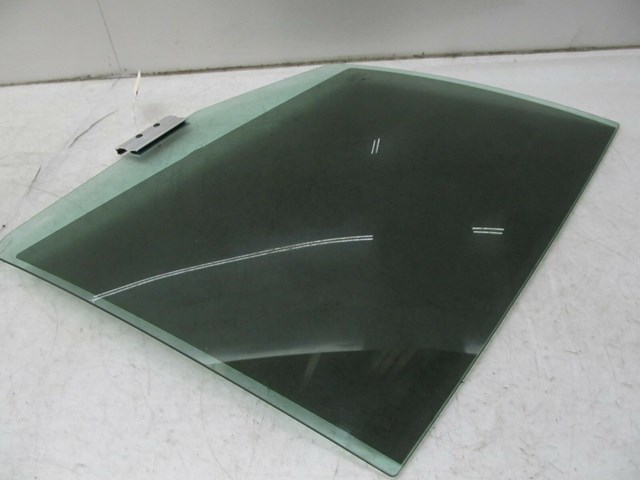 2005-2009 SAAB 9-5 OEM RIGHT REAR PASSENGER SIDE DOOR WINDOW GLASS