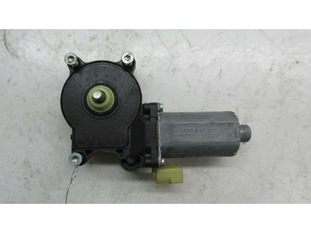 2006-2010 BMW 650i E64 OEM LEFT REAR QUARTER WINDOW GLASS MOTOR   