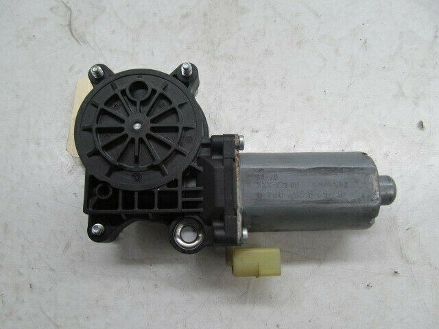2006-2010 BMW 650i E64 OEM RIGHT REAR QUARTER WINDOW GLASS MOTOR   