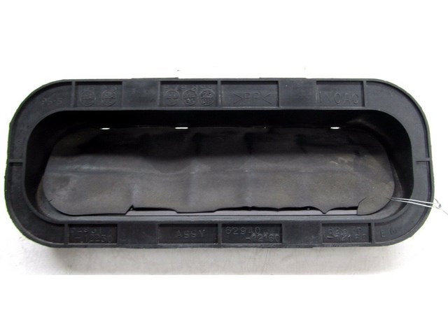 2001-2006 LEXUS LS430 OEM LEFT REAR QUARTER PANEL PRESSURE VENT 