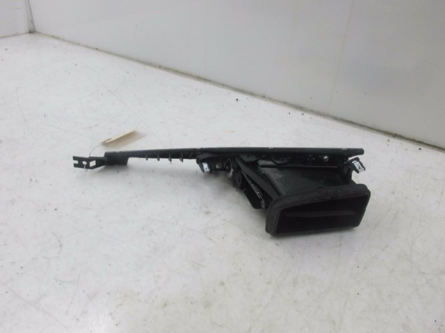 2014-2016 INFINITI Q50 OEM CENTER CONSOLE RIGHT SIDE AIR VENT WITH TRIM