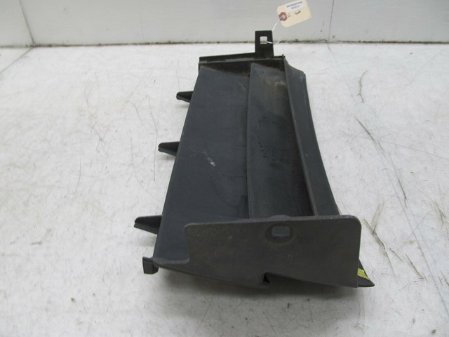 2003-2006 RANGE ROVER HSE OEM LEFT FRONT DRIVER SIDE FENDER WING VENT 
