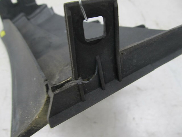 2003-2006 RANGE ROVER HSE OEM LEFT FRONT DRIVER SIDE FENDER WING VENT 