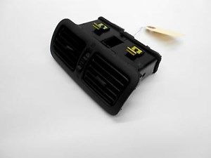 2003-2004 INFINITI G35 SEDAN OEM CENTER CONSOLE VENT AC HEAT VENT BLACK