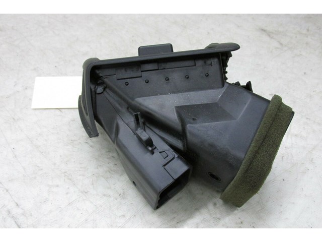 2002-2006 BMW M3 E46 COUPE OEM RIGHT SIDE PASSENGERS AIR VENT 